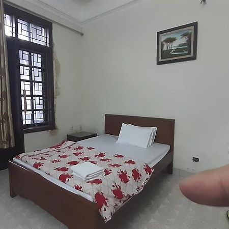 Oyo 681 Hoang Lan Guesthouse ฮานอย ภายนอก รูปภาพ